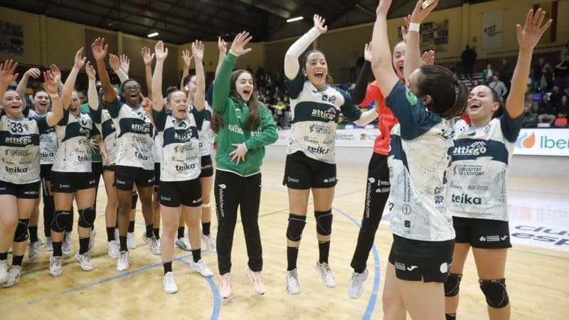 Reacción y a cuartos de final: el Elche saca músculo en Europa