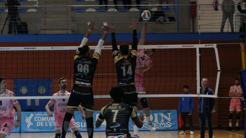 Derbi valenciano de voleibol antes de la Copa