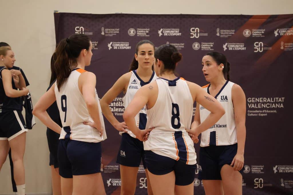 Campeonato de Baloncesto en la Universidad Católica de Valencia
